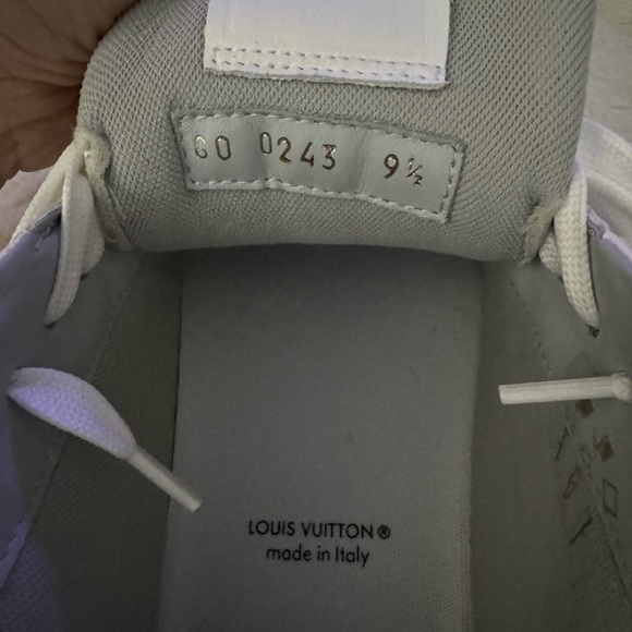 Louis Vuitton LV trainer sneaker #54. Brand New,never worn. Excellent condition - Picture 12 of 12